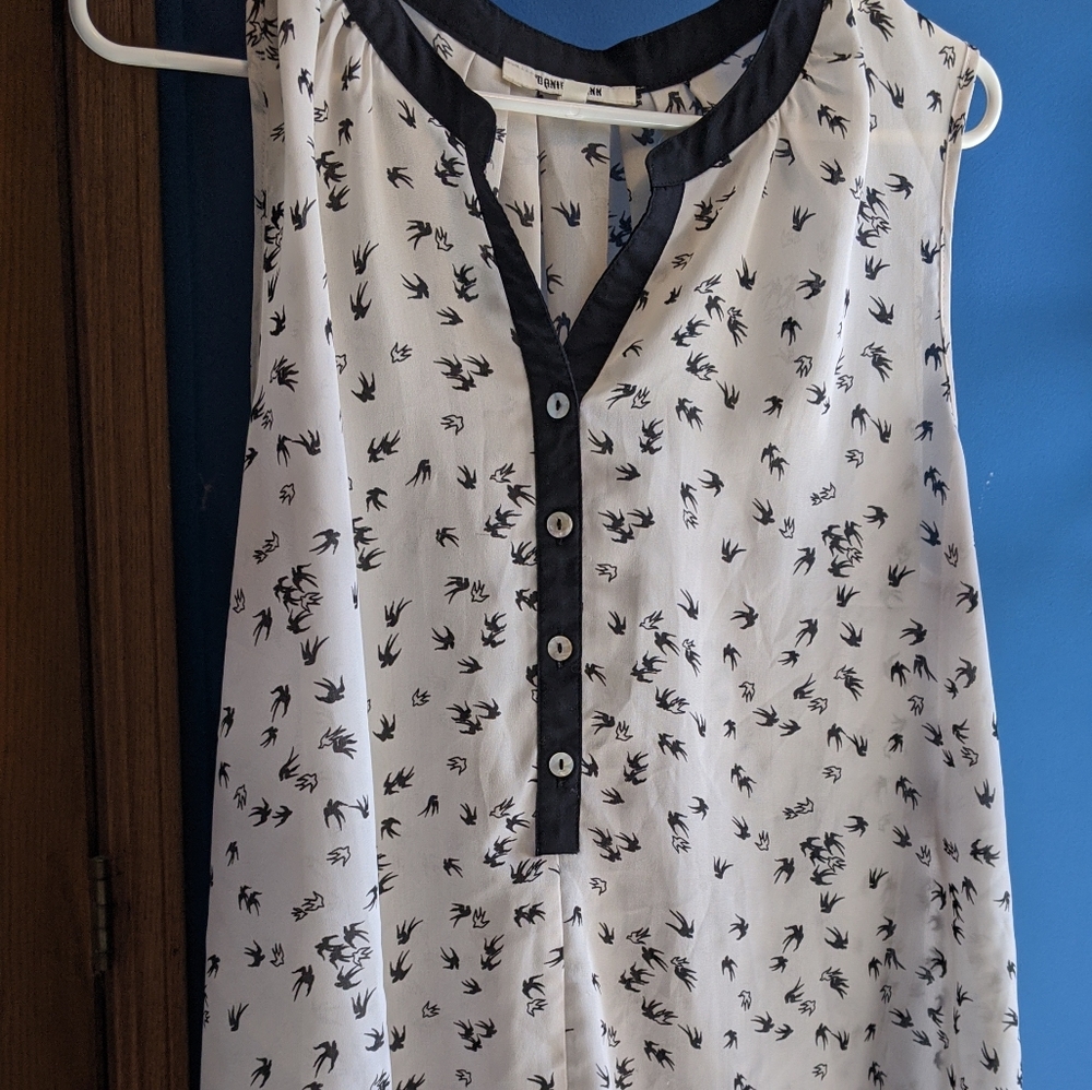 Daniel Rainn top